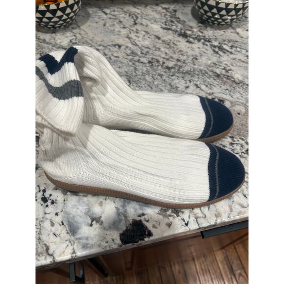 NEW Brave Pudding VARSITY STROLLS PE White Womens Sock Shoe Size 8 - Picture 5 of 8